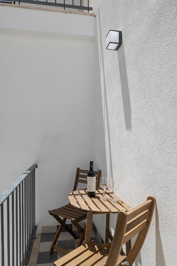 Peixeira Studios And Apartments Lisbon Exterior photo