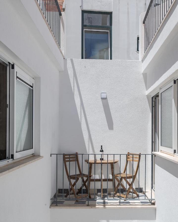 Peixeira Studios And Apartments Lisbon Exterior photo